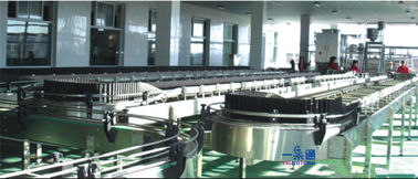 آلة معقم زجاجة إمالة العنق للحصول على عصير / مصنع لإنتاج المشروبات الطازجة