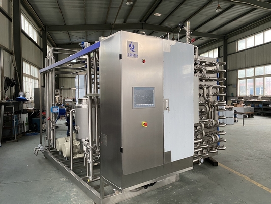 تعقيم عالي الكفاءة المضغوط الجديد لإنتاج الألبان معدات التحكم الآلي مع PLC