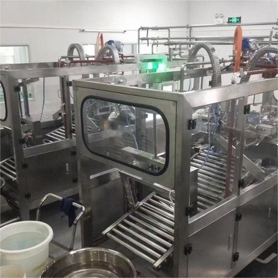 آلة ملء BIB غير المعتمدة بالكامل لـ 1-25L كيس مستمر في صندوق ملء عصير البرتقال / المانجو / الأناناس مع PLC