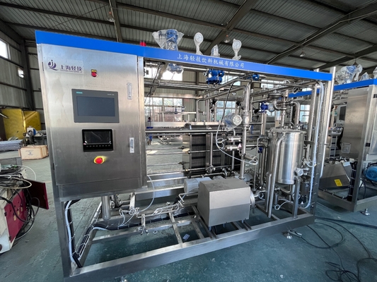 محترف 500-20000L / H خط معالجة الحليب المبستر الماكينة الحليب المبستر المتقدمة مع PLC خدمة تكلفة